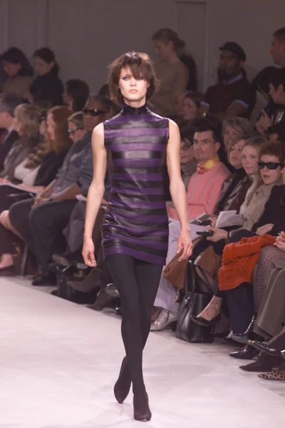 Look 50